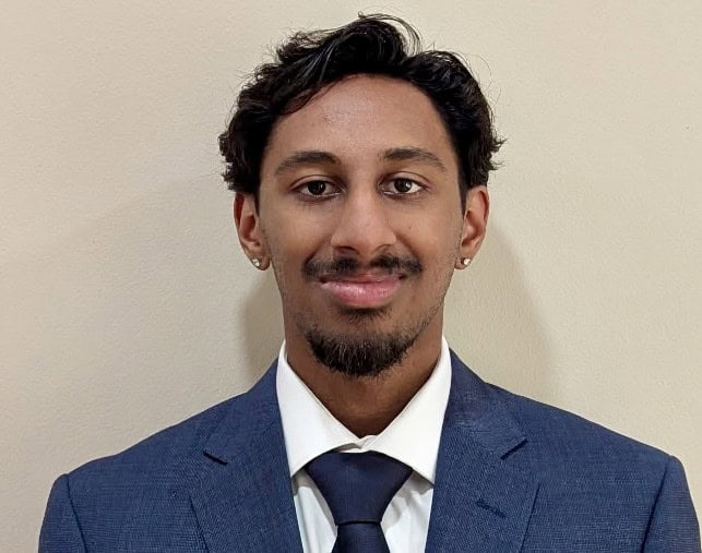 Arhun – Headshot